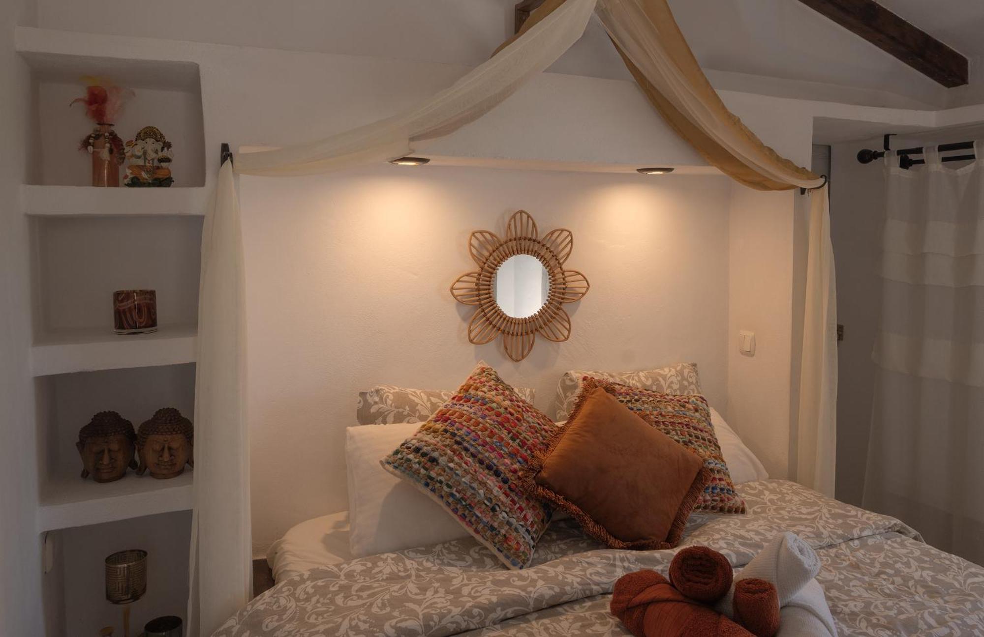 Amorosa Bed & Breakfast